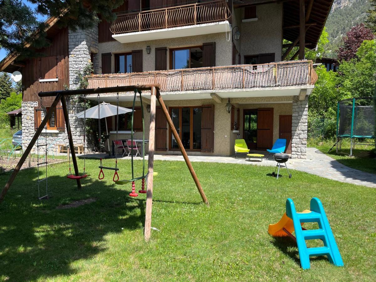 Appartement Rez De Jardin, 2 Chambres/ 4 Personnes, Garage. Briançon Exterior foto